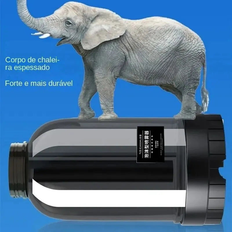 Foam up fast with this auto wash spray bottle!