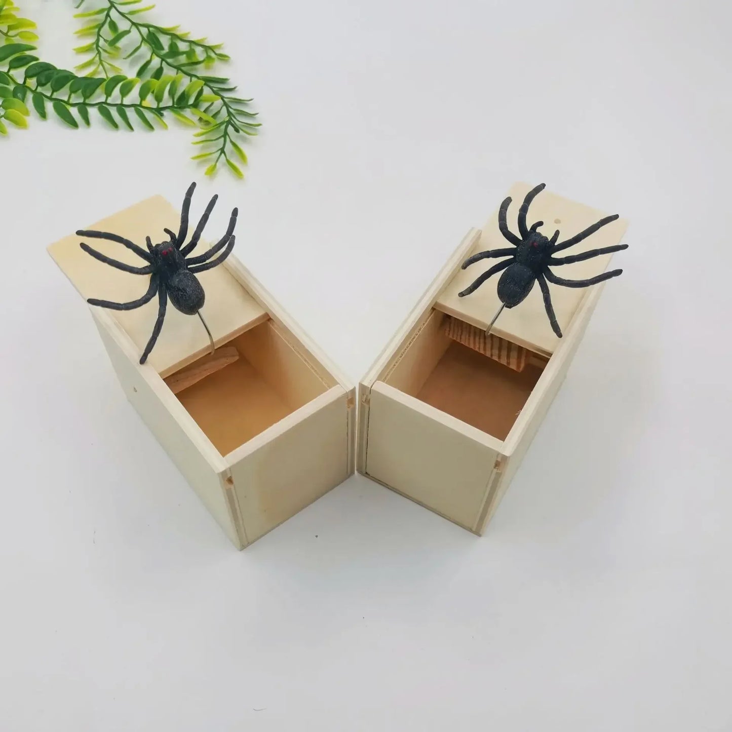 Spider Jump Scare Prank Box – Funny Gag Toy