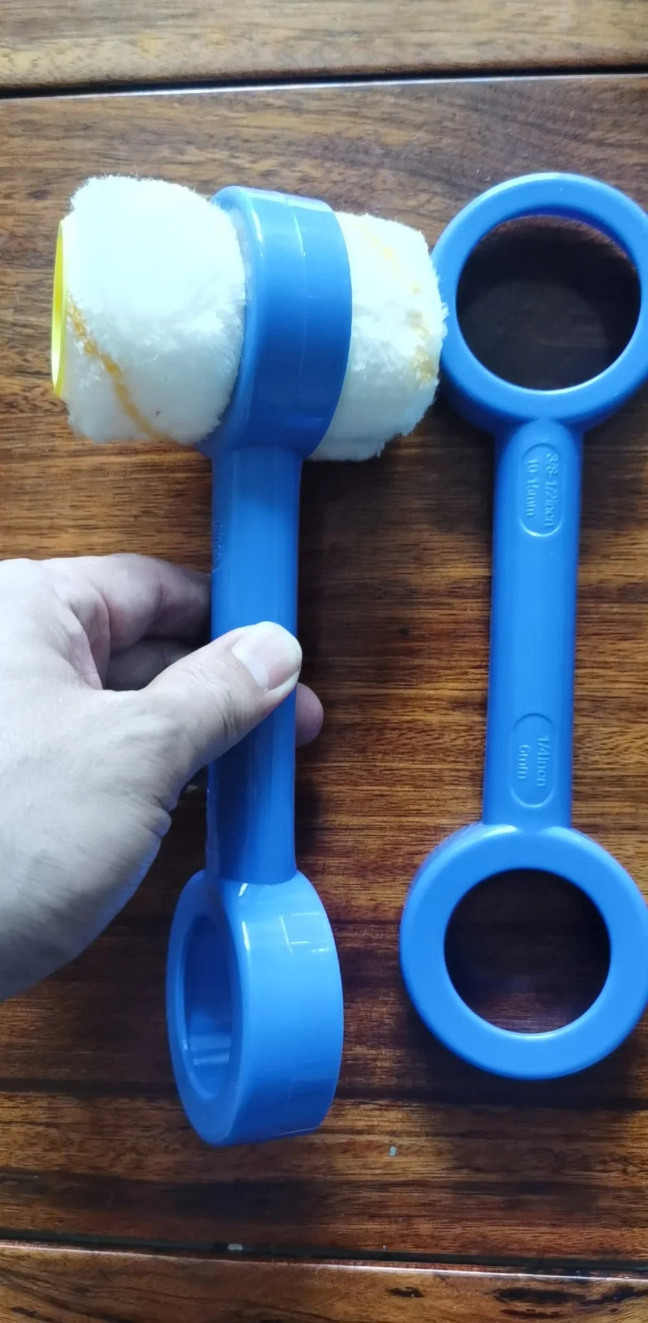 1pcs Roller Saver Cleaner Brush for Sleeves