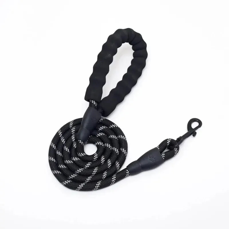 Pet Reflective Nylon Round Leash – Safe & Stylish Walks for Your Dog!