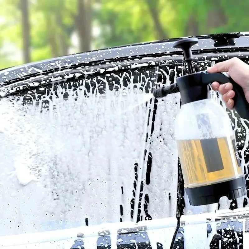 Foam up fast with this auto wash spray bottle!