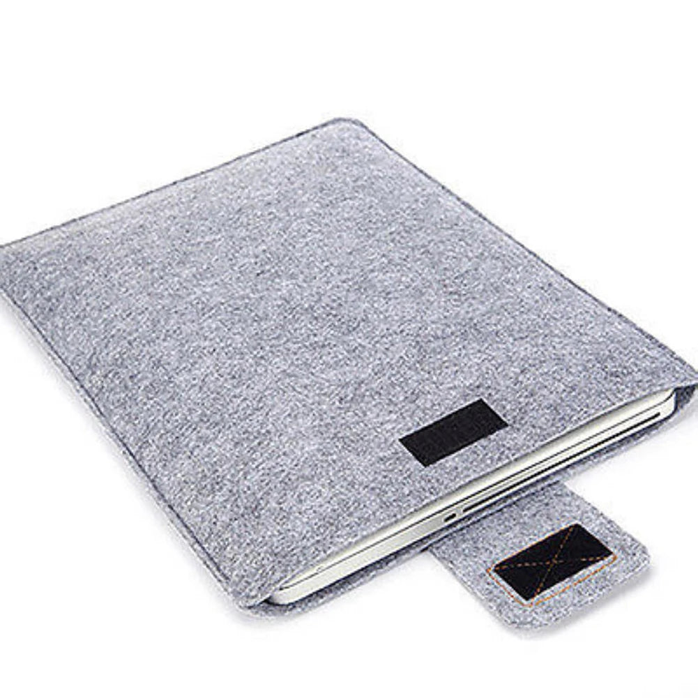 Slim Felt Tablet Sleeve – Elegant MacBook Protection