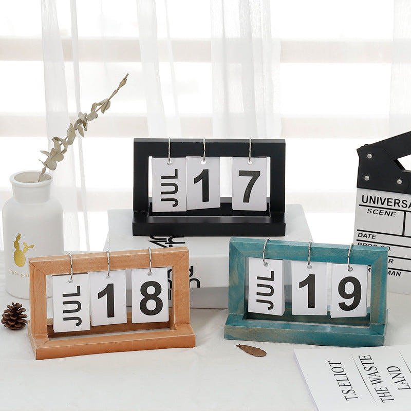 Creative DIY Wooden Flip Desk Calendar Countdown