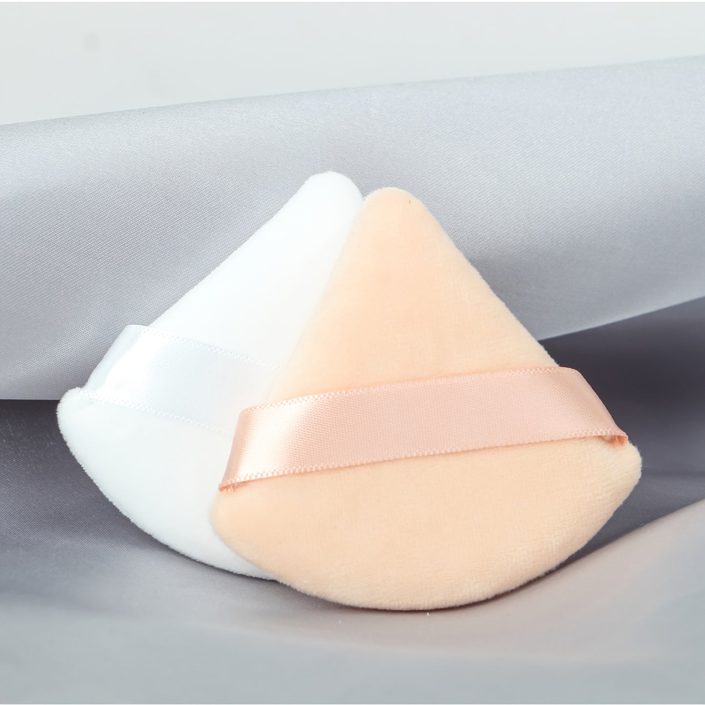 Soft Triangle Powder Puff – Velour Makeup Sponge Tool - Clickilix