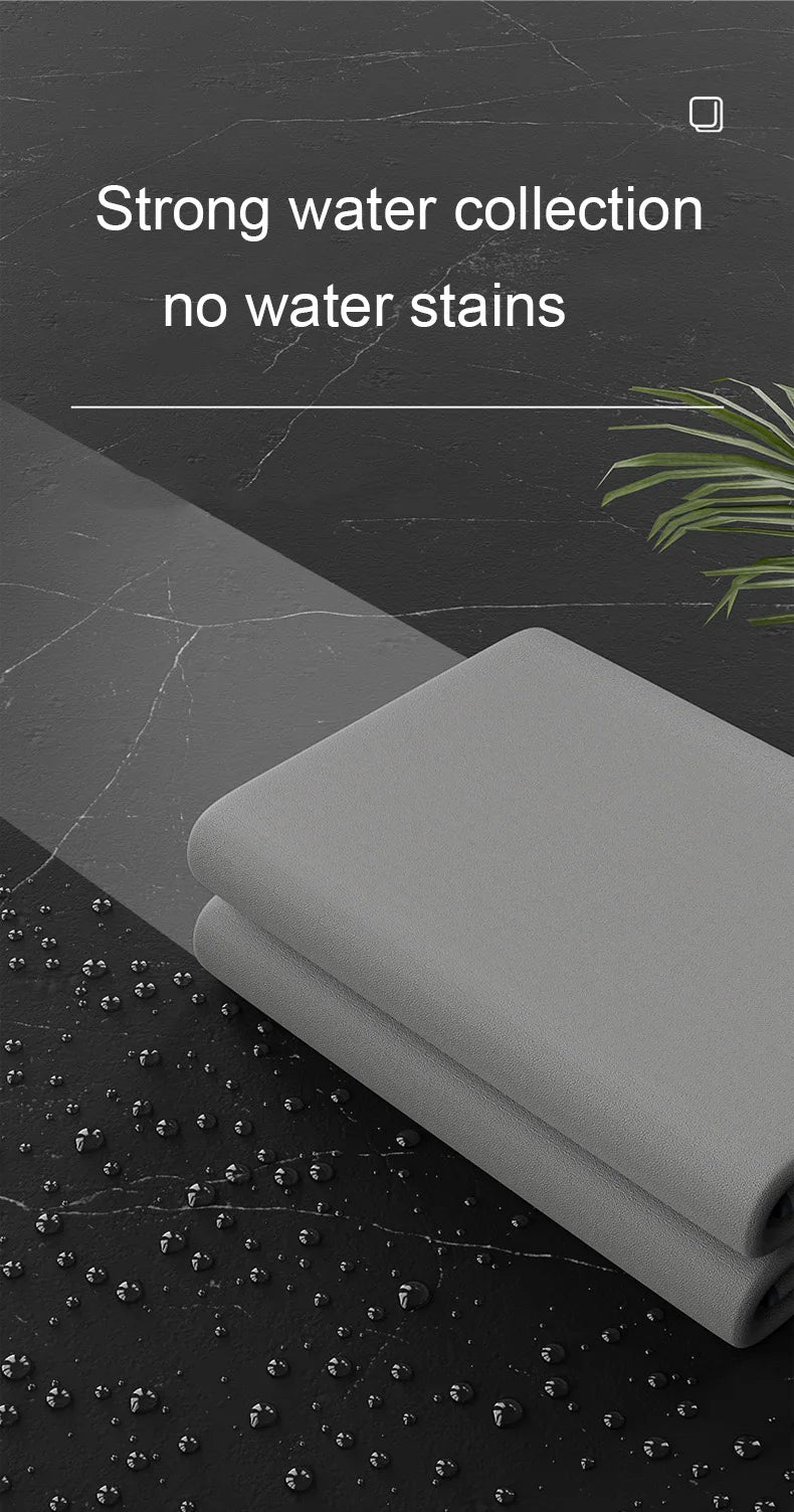 Keep your car spotless with super absorbent chamois!