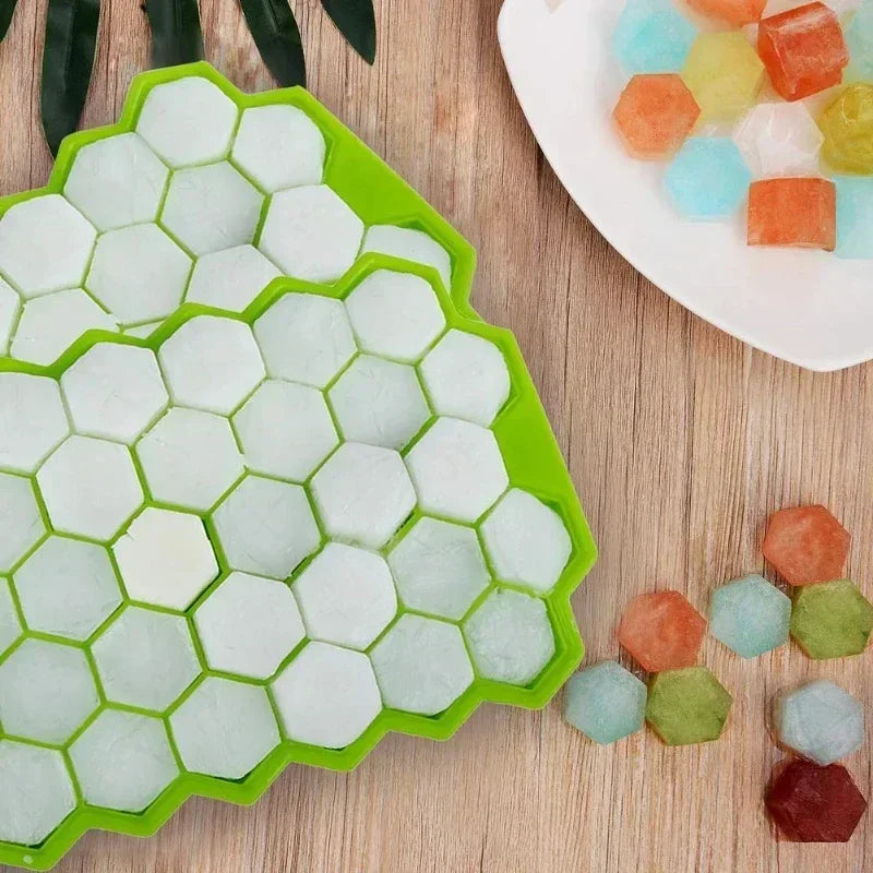 148-Cavity Honeycomb Ice Cube Tray – Chill More, Refill Less