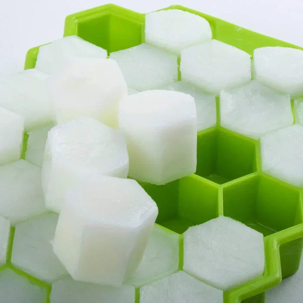 148-Cavity Honeycomb Ice Cube Tray – Chill More, Refill Less