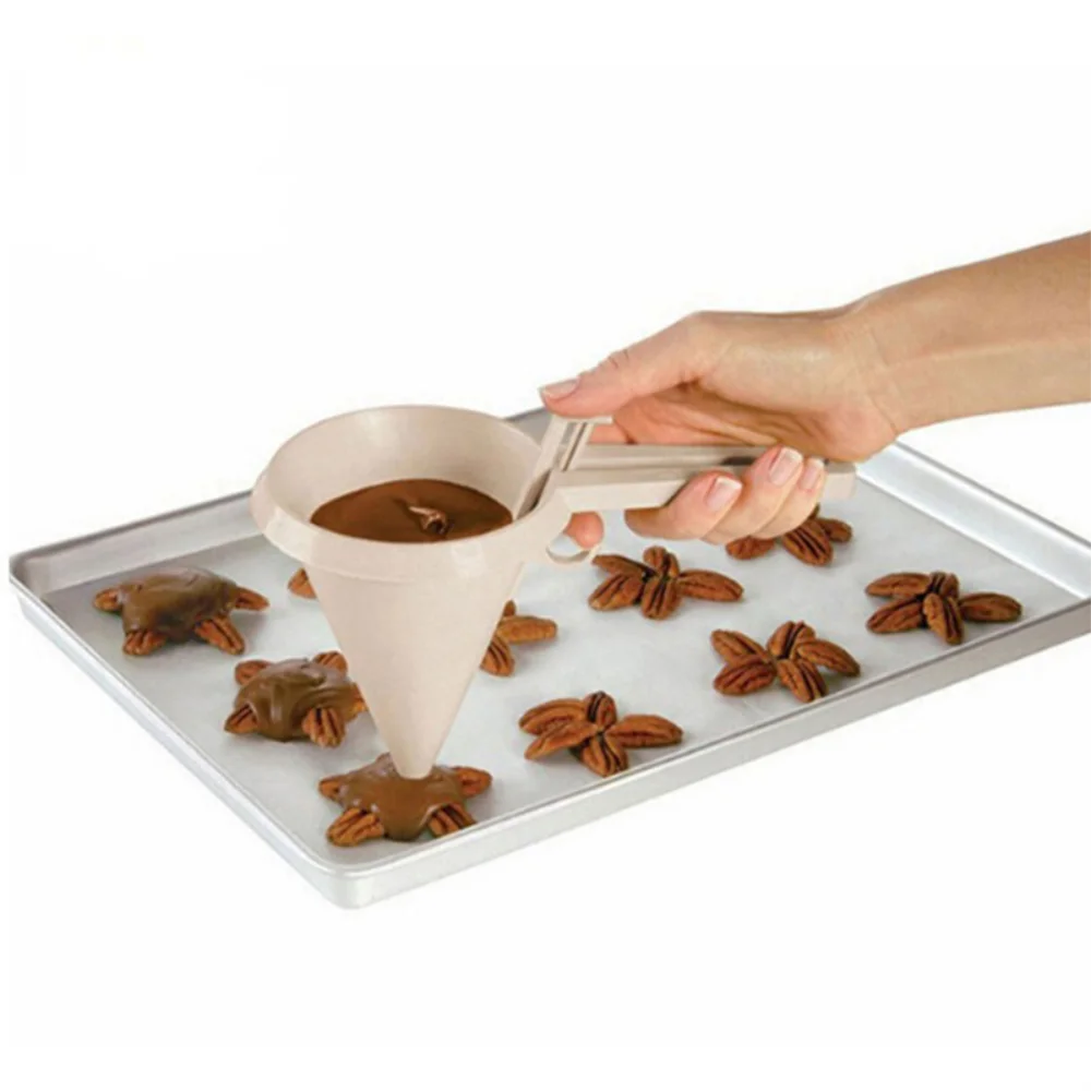 Adjustable Baking Funnel – Precise Liquid Dispenser Tool