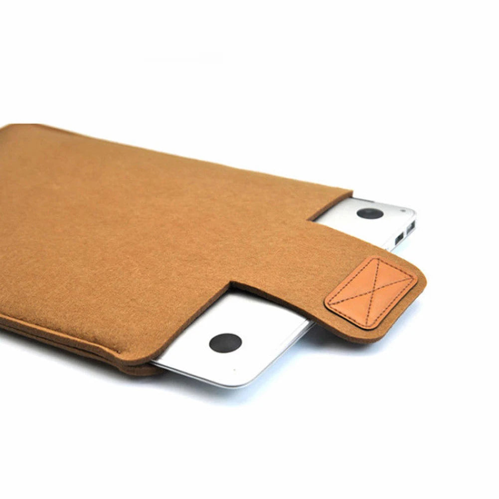 Slim Felt Tablet Sleeve – Elegant MacBook Protection