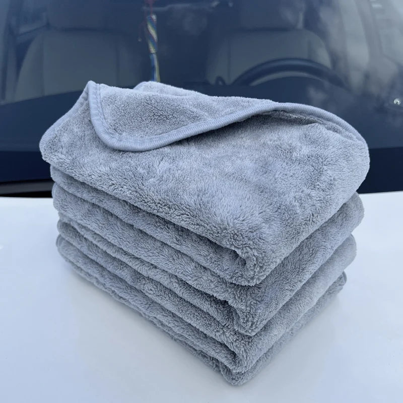 Dry fast with the SEAMETAL microfiber car towel!