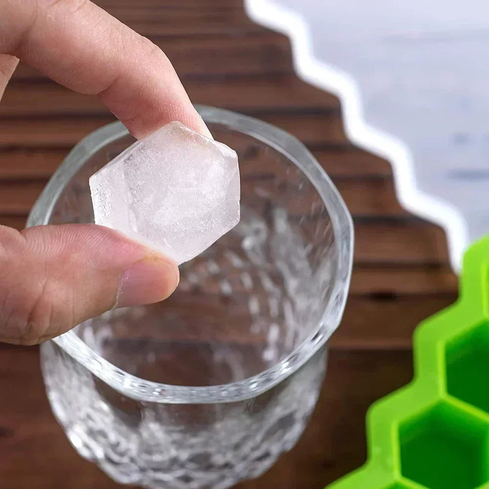 148-Cavity Honeycomb Ice Cube Tray – Chill More, Refill Less