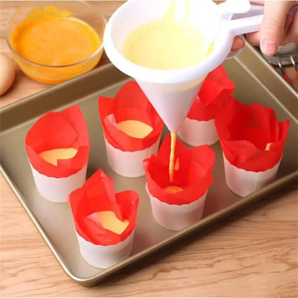 Adjustable Baking Funnel – Precise Liquid Dispenser Tool