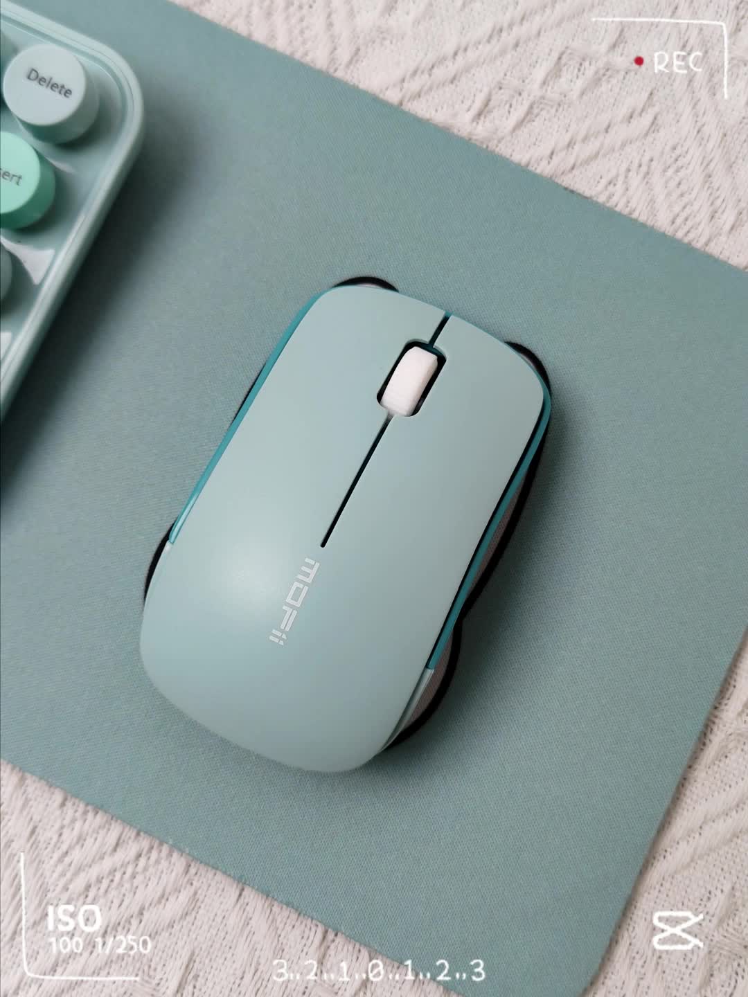 Mofii Chic Wireless Keyboard Mouse Set – Milk Tea - Clickilix